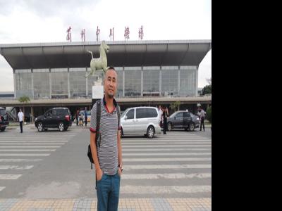 参加“当代书画名家雪域梵音圣境之旅采风活动”画家叶岚