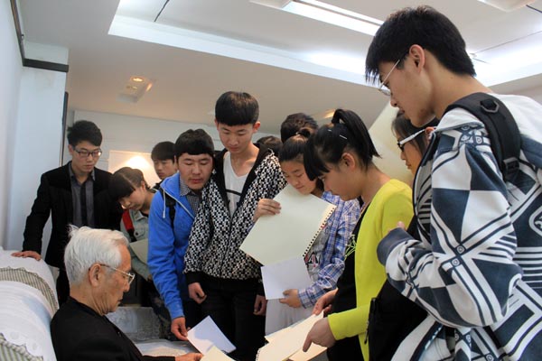 画家日杨志印谈现代西部绘画题材兴起的意义