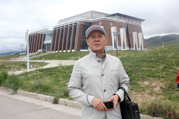 绘写海岛旖旎风光——中美协理事阮江华近作赏析