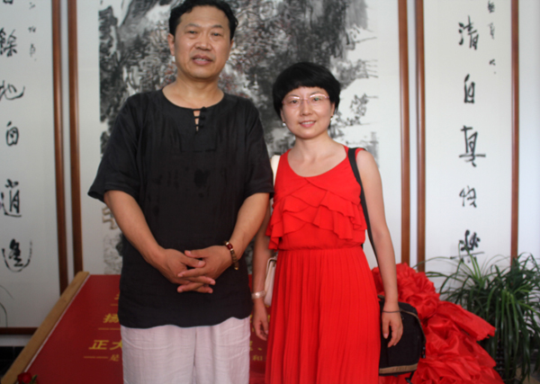 成功美术馆副馆长拜访刘怀勇教授