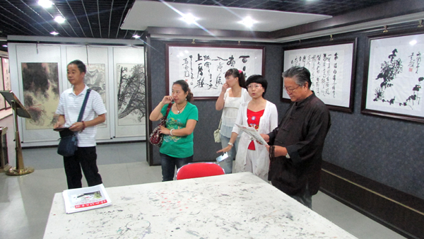 "独树一帜"哈密瓜画家刘岳林做客成功美术馆