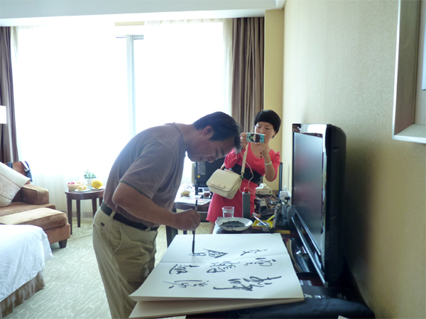 成功书画家网记者采访国家画院画家李晓柱