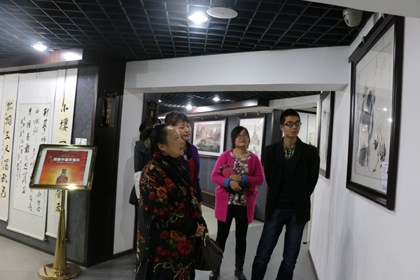 宁夏美协副主席沈利萍做客成功美术馆