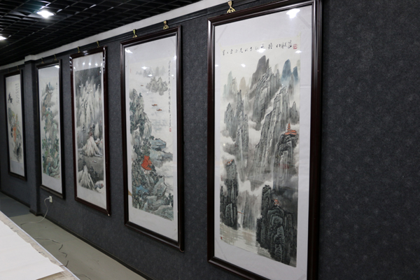 中央美术学院教授邓惠伯作品在成功美术馆展出