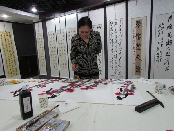 巾帼风流 三八献礼·2015年当代最具收藏潜力女画家——