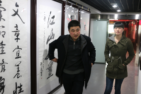 甘肃省青年书协副主席杨宝泉做客兰州成功美术馆