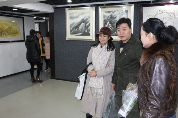 北京敦煌中国画院院长陈龙“画家日”活动火热开启