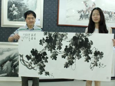 珠圆玉润硕果香——重庆市渝中区美协副主席尹洁访谈