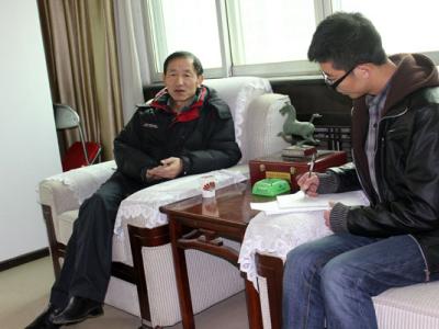 耕耘于西部题材的画苑拓荒牛——河西学院教授巨潮访谈