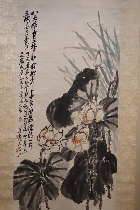 吴昌硕《蒲草白莲图轴